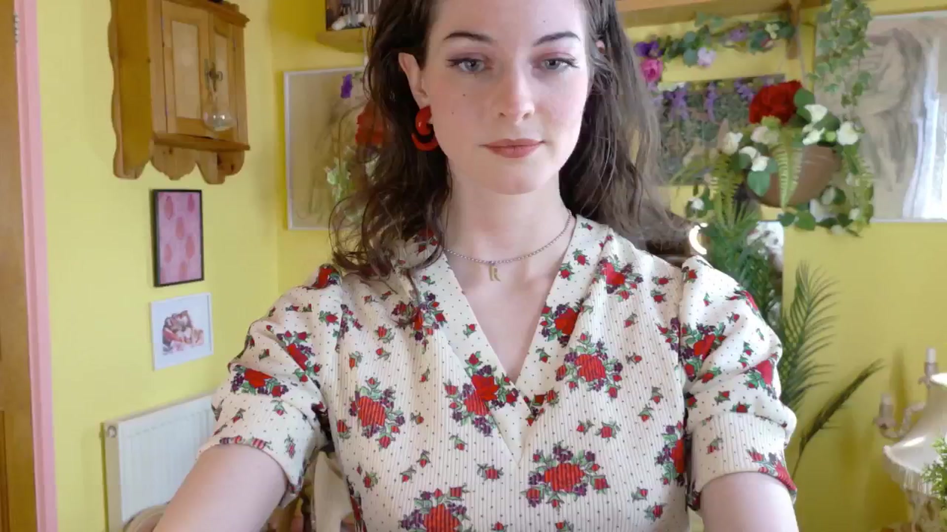 Gallery image thumbnail from sylksiren's myfreecams stream on, 05/14/2025, 15:16 image 17 of 20
