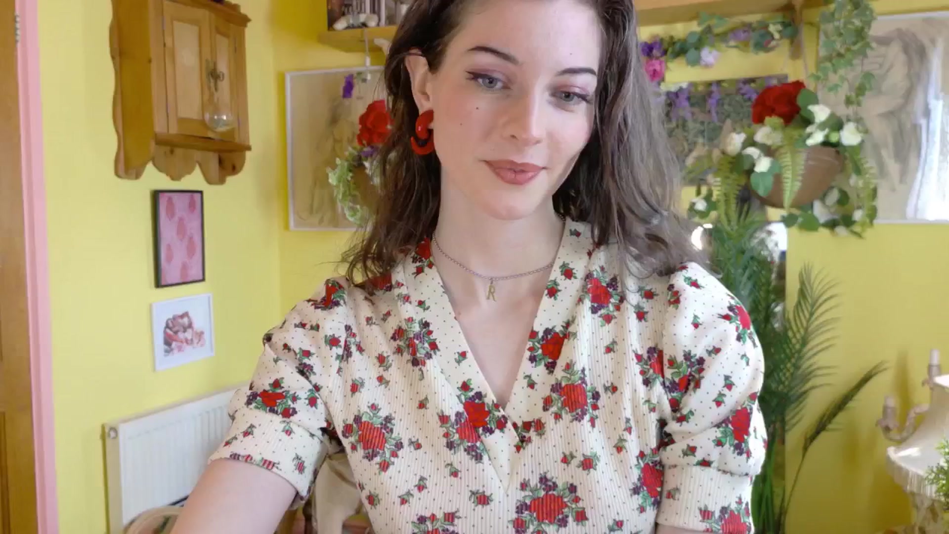 Gallery image thumbnail from sylksiren's myfreecams stream on, 05/14/2025, 15:16 image 12 of 20
