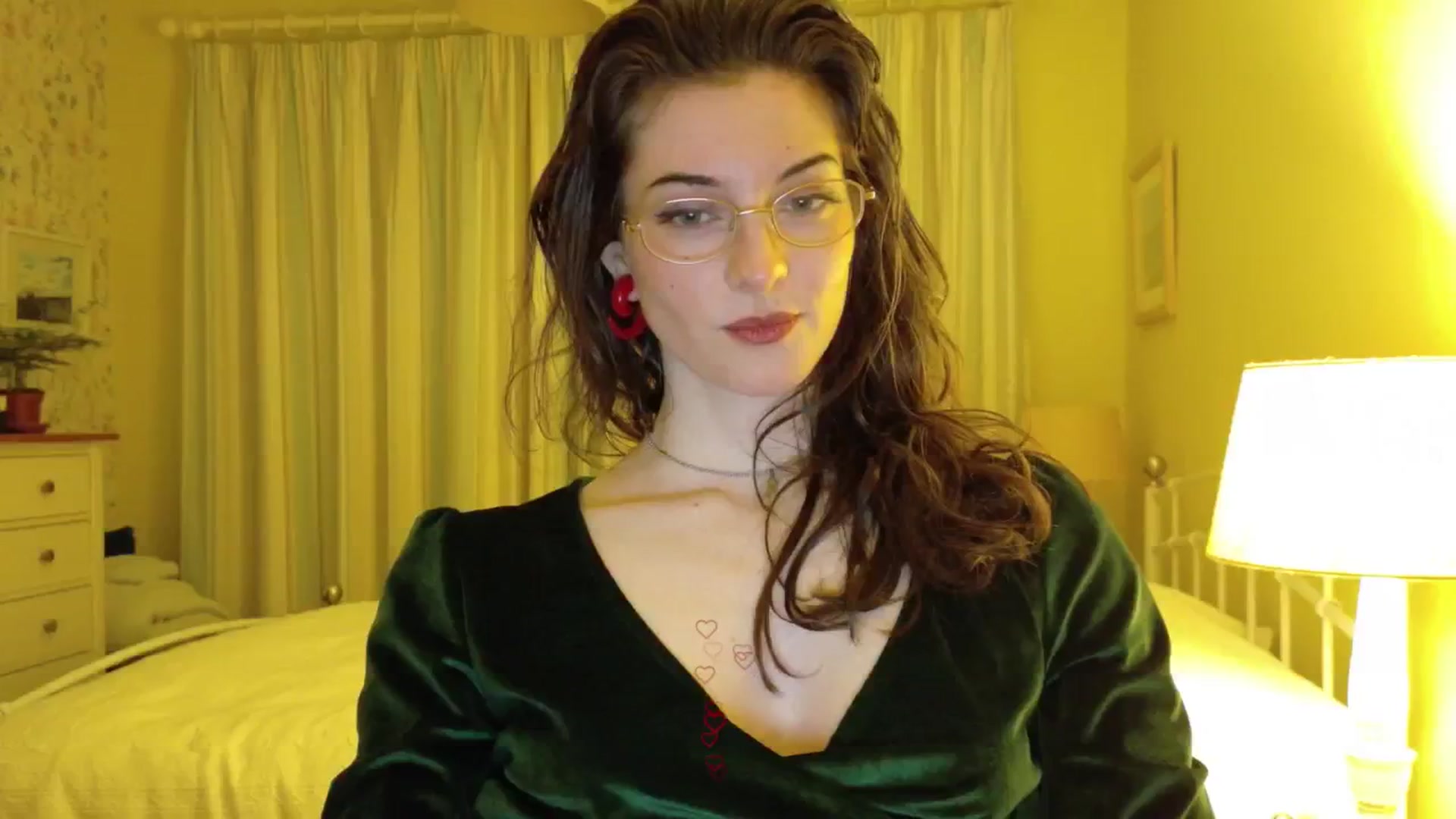Gallery image thumbnail from sylksiren's myfreecams stream on, 05/15/2025, 24:01 image 1 of 20
