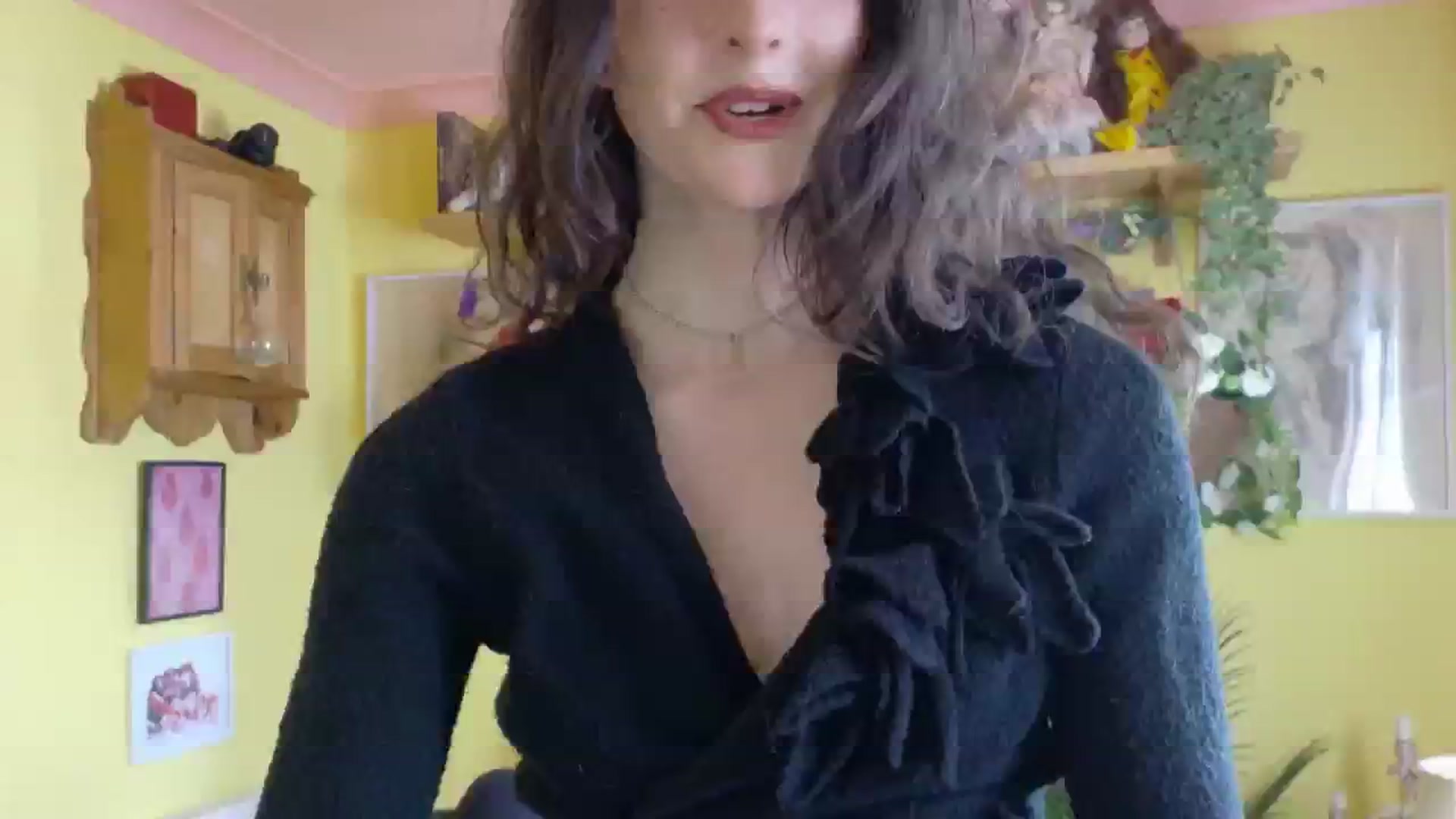 Gallery image thumbnail from sylksiren's myfreecams stream on, 05/20/2025, 13:35 image 7 of 20