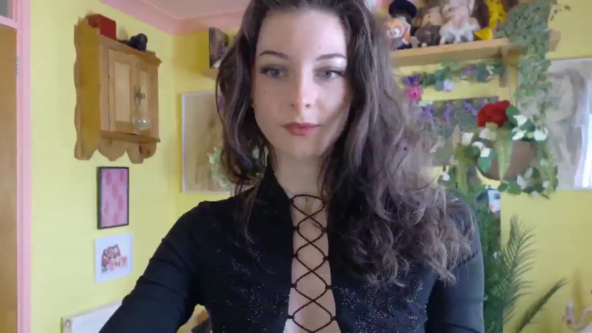 Gallery image thumbnail from sylksiren's myfreecams stream on, 05/21/2025, 14:08 image 4 of 20