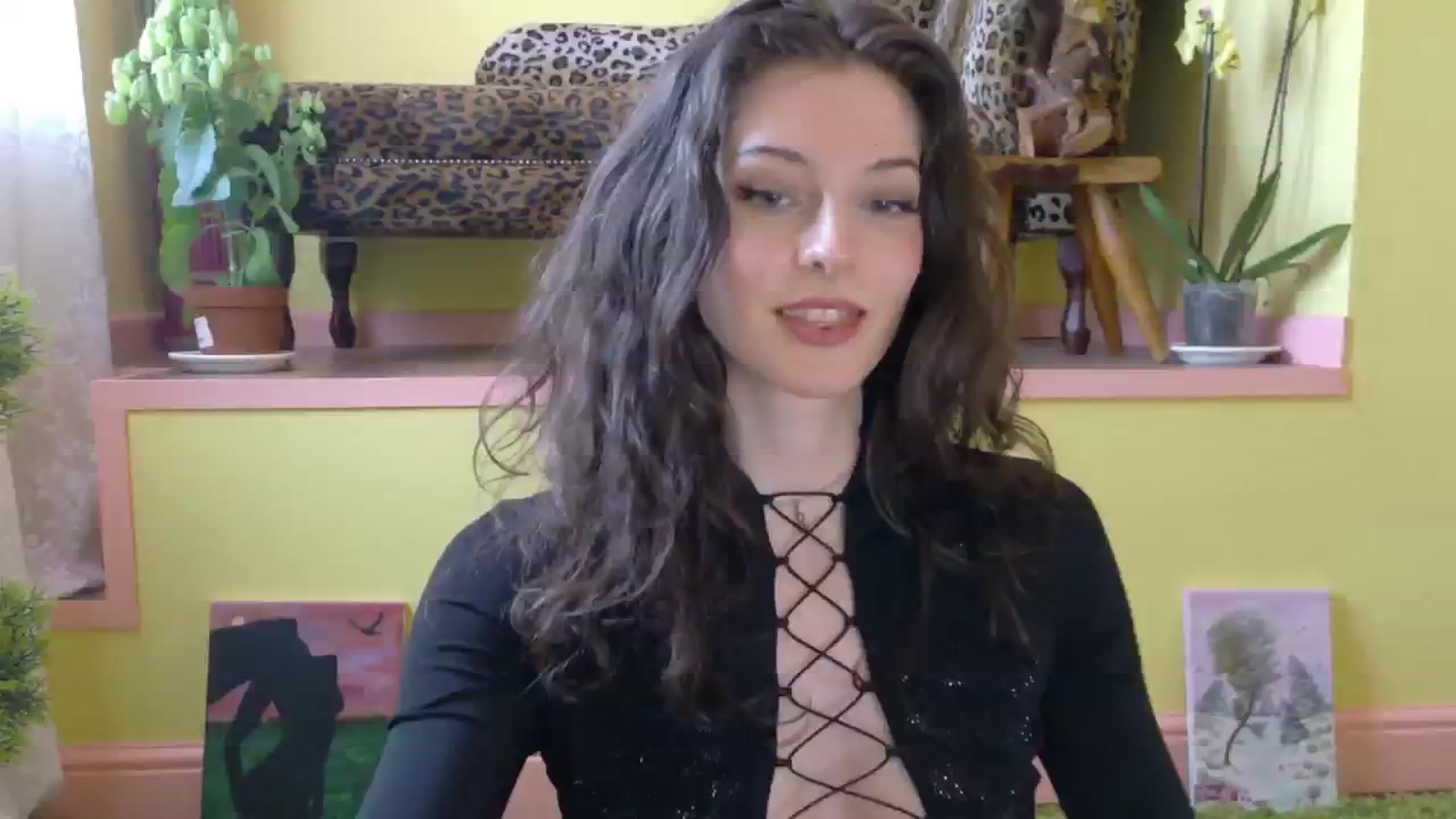 Gallery image thumbnail from sylksiren's myfreecams stream on, 05/21/2025, 16:08 image 12 of 20