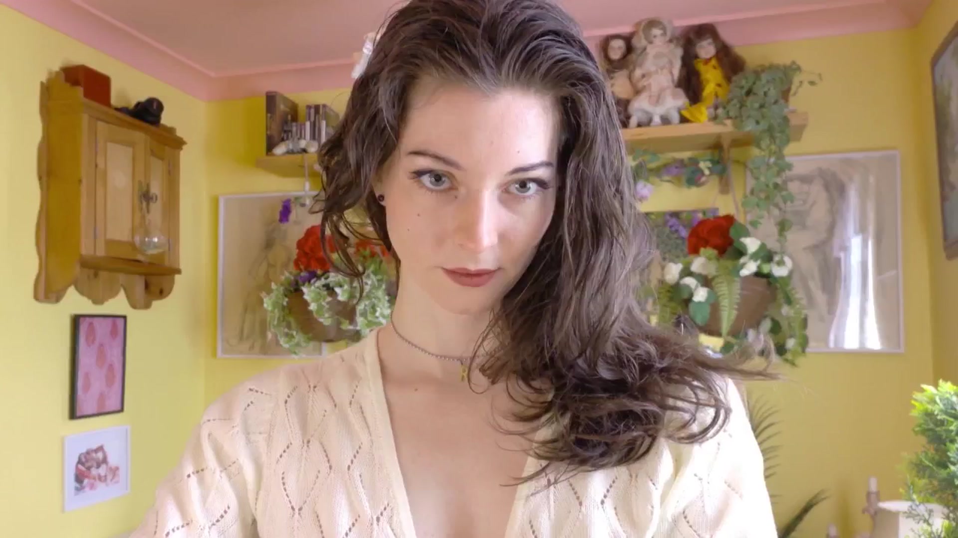 Gallery image thumbnail from sylksiren's myfreecams stream on, 05/26/2025, 15:16 image 1 of 20