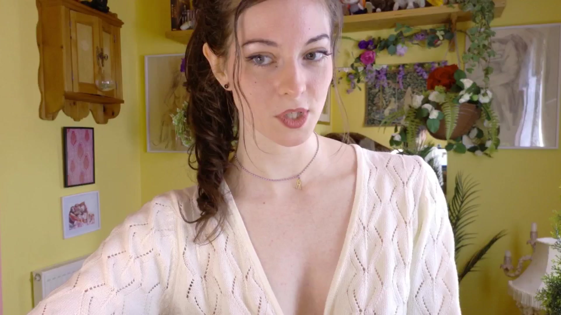 Gallery image thumbnail from sylksiren's myfreecams stream on, 05/26/2025, 15:16 image 17 of 20