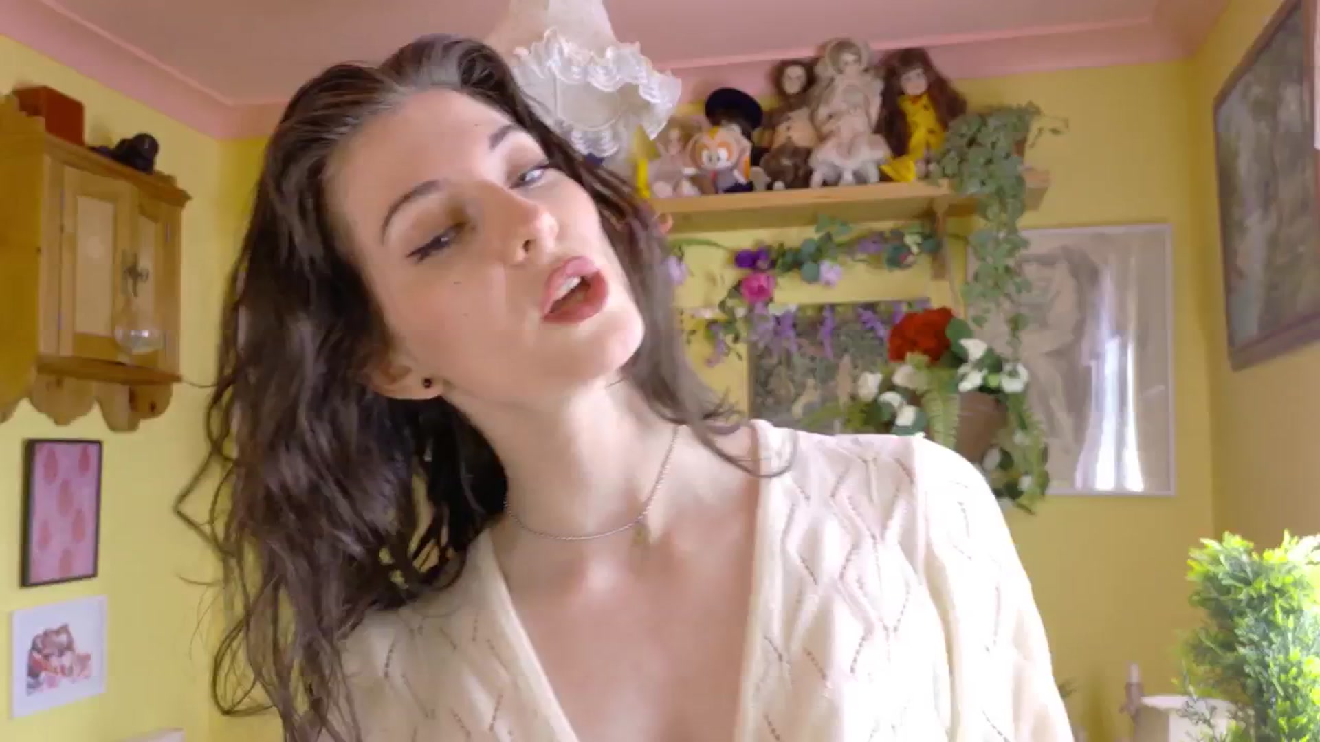 Gallery image thumbnail from sylksiren's myfreecams stream on, 05/26/2025, 15:16 image 2 of 20