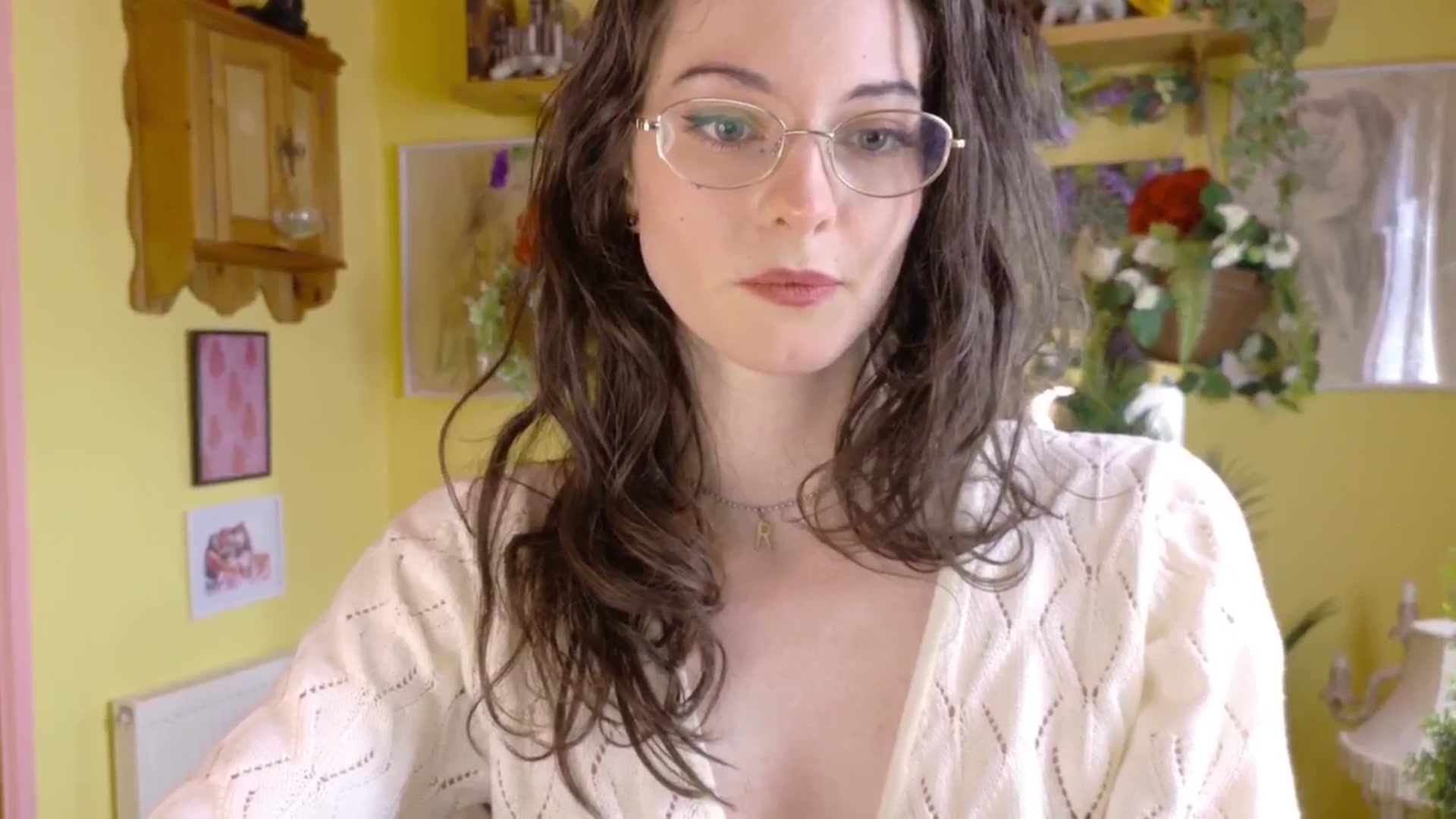 Gallery image thumbnail from sylksiren's myfreecams stream on, 05/26/2025, 16:55 image 9 of 20