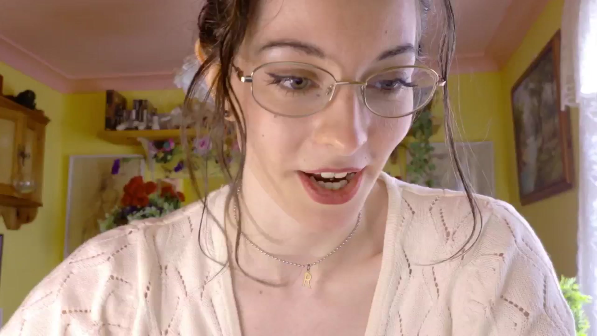 Gallery image thumbnail from sylksiren's myfreecams stream on, 05/26/2025, 18:24 image 9 of 20