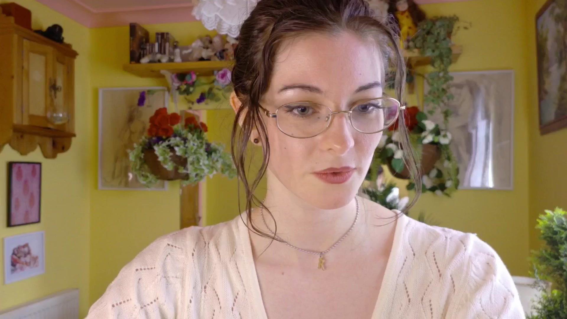 Gallery image thumbnail from sylksiren's myfreecams stream on, 05/26/2025, 18:24 image 13 of 20