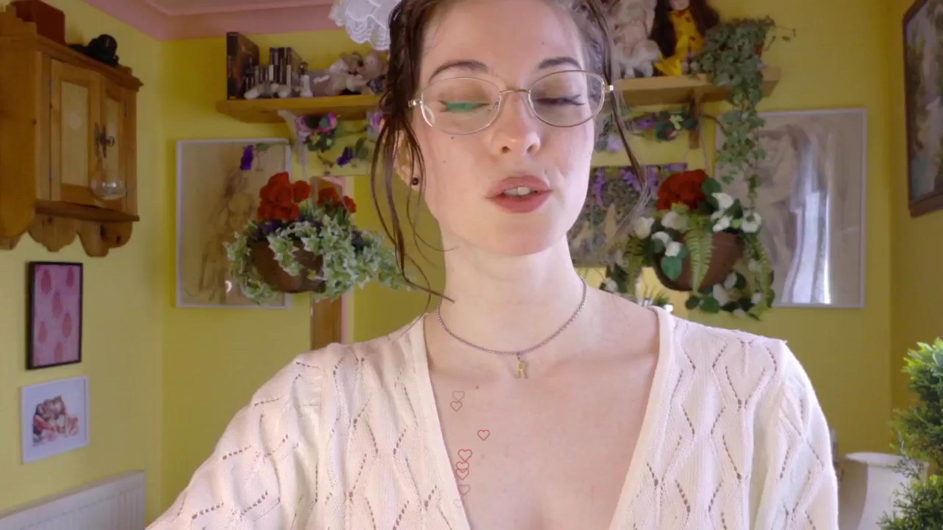 Gallery image thumbnail from sylksiren's myfreecams stream on, 05/26/2025, 18:24 image 15 of 20