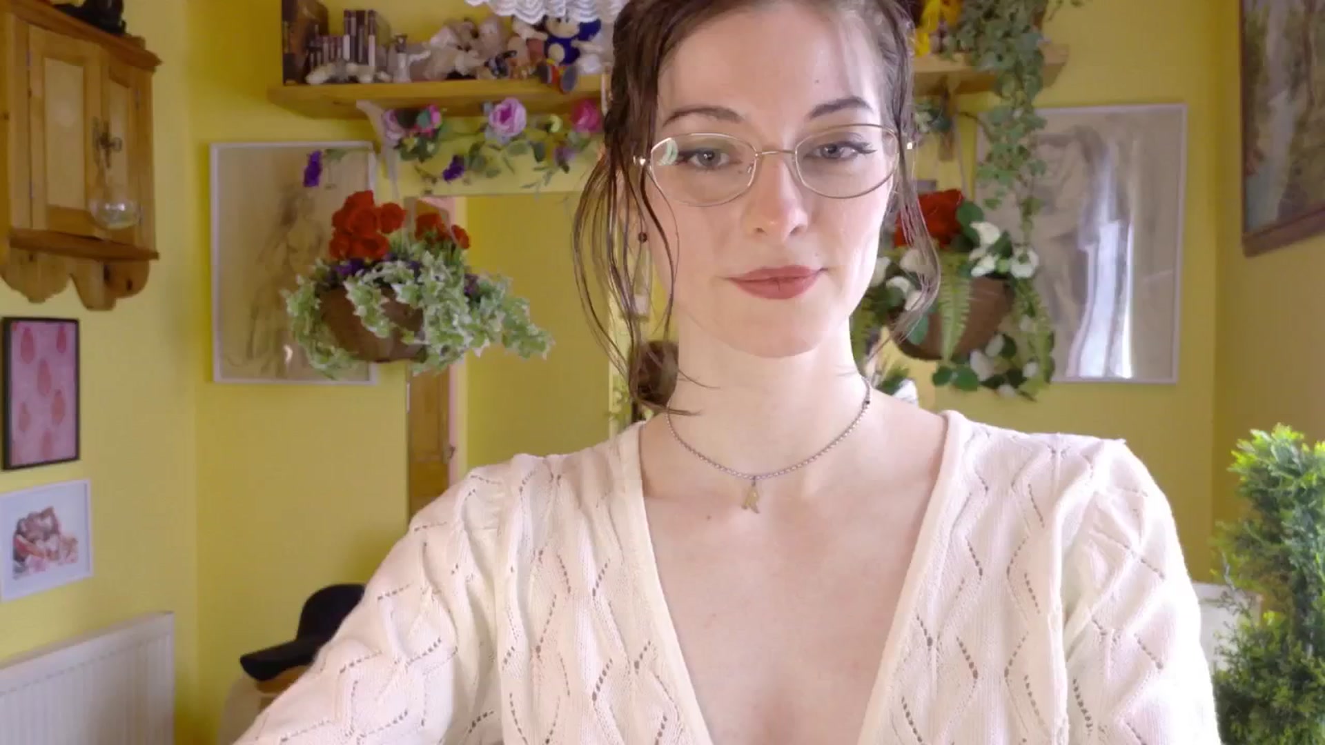 Gallery image thumbnail from sylksiren's myfreecams stream on, 05/26/2025, 18:24 image 3 of 20