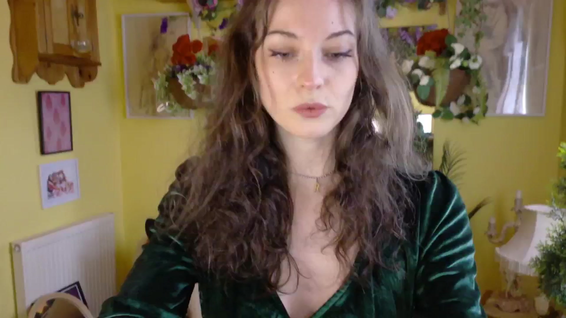 Gallery image thumbnail from sylksiren's myfreecams stream on, 05/27/2025, 14:11 image 13 of 20