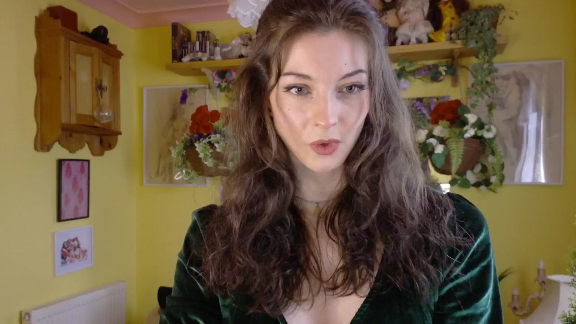 Gallery image thumbnail from sylksiren's myfreecams stream on, 05/27/2025, 14:11 image 3 of 20