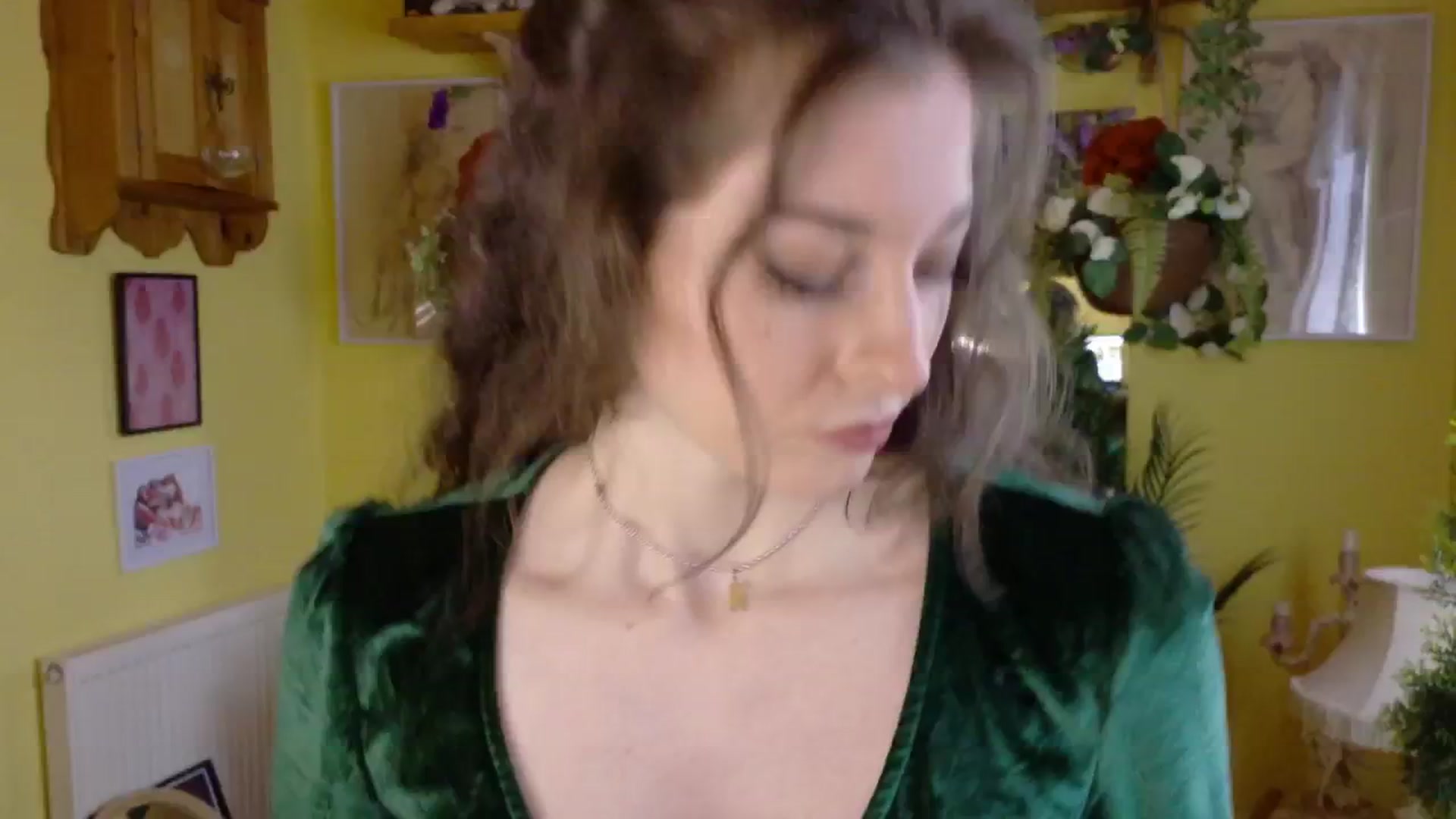 Gallery image thumbnail from sylksiren's myfreecams stream on, 05/27/2025, 14:11 image 16 of 20
