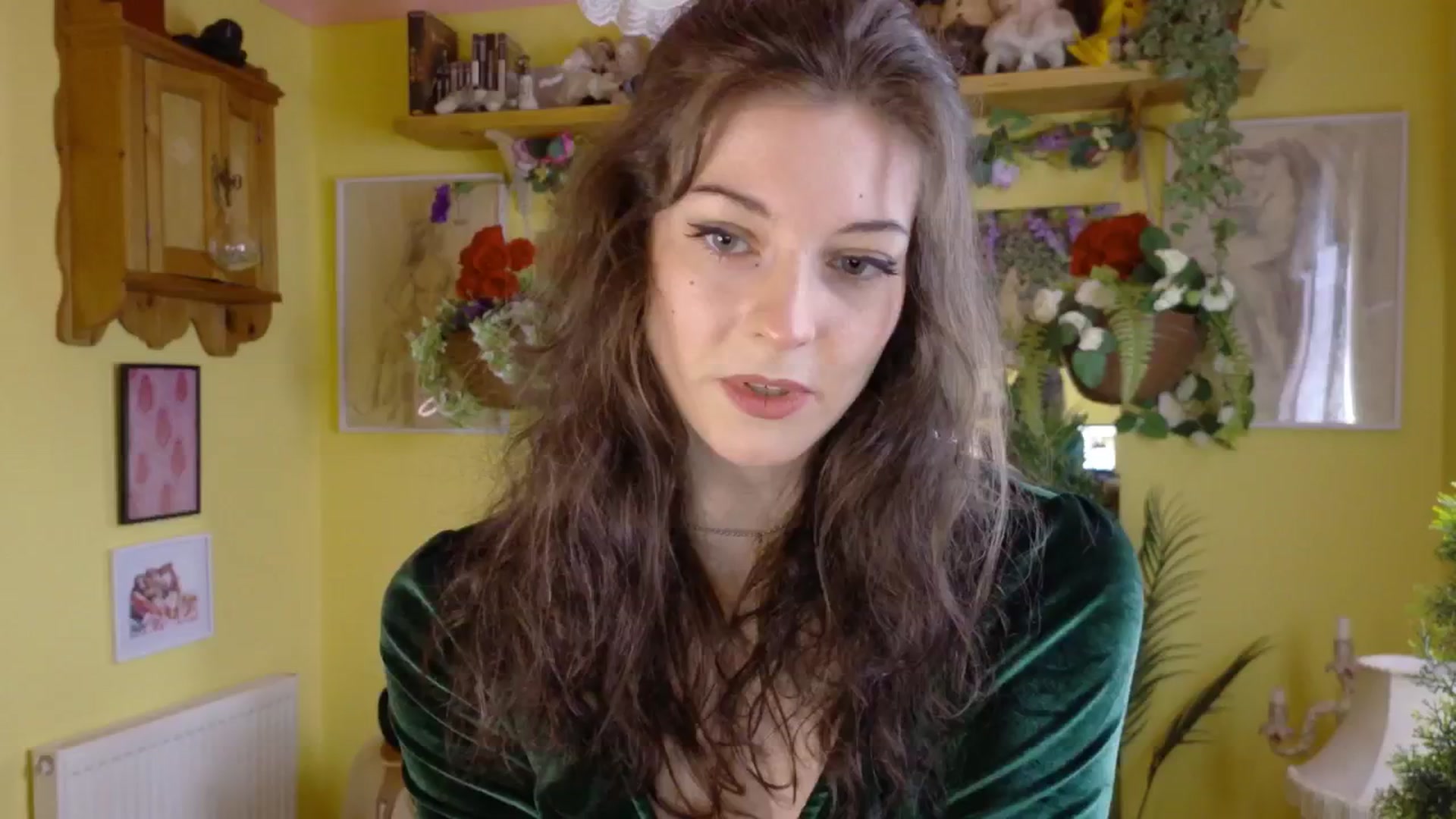 Gallery image thumbnail from sylksiren's myfreecams stream on, 05/27/2025, 14:11 image 10 of 20