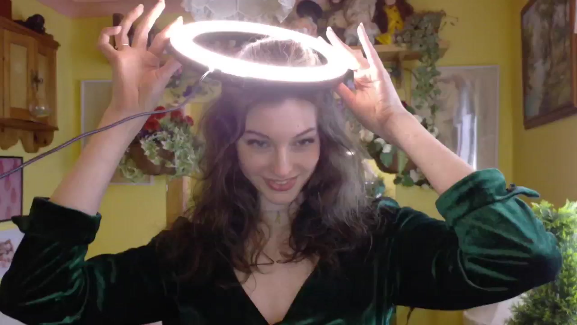 Gallery image thumbnail from sylksiren's myfreecams stream on, 05/27/2025, 14:40 image 7 of 20