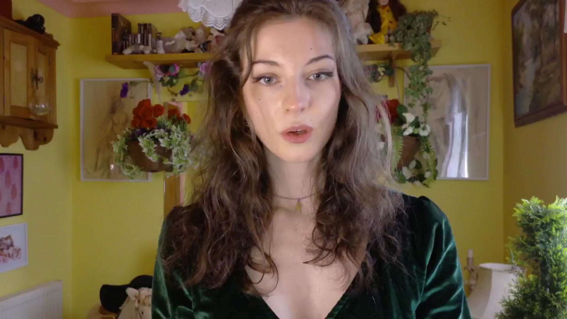Gallery image thumbnail from sylksiren's myfreecams stream on, 05/27/2025, 14:40 image 8 of 20
