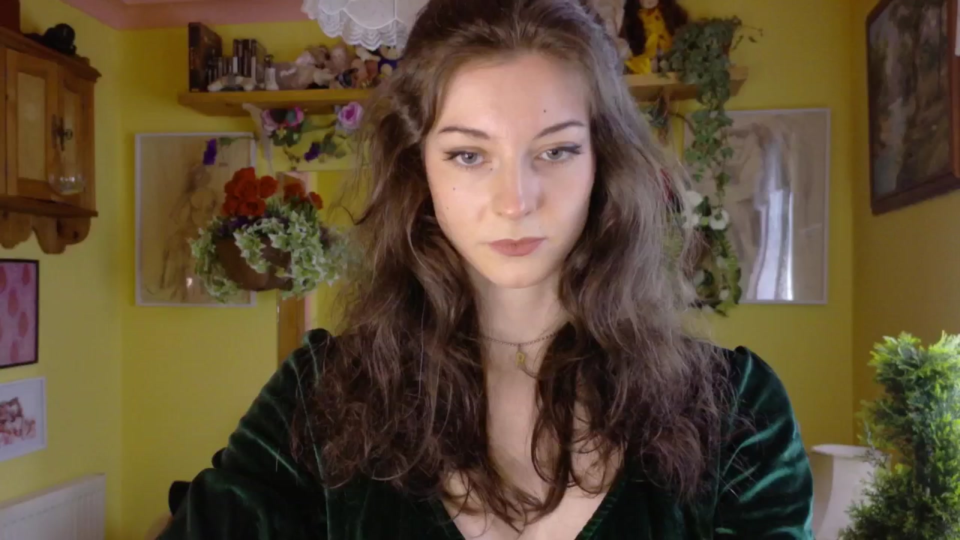 Gallery image thumbnail from sylksiren's myfreecams stream on, 05/27/2025, 14:40 image 12 of 20