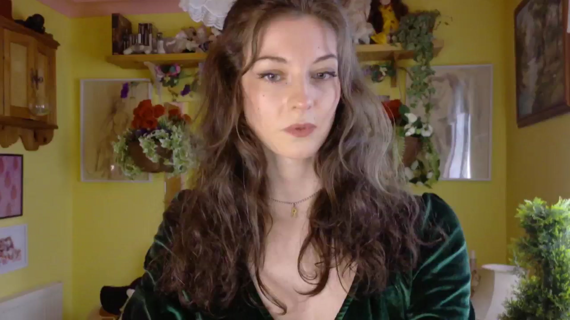Gallery image thumbnail from sylksiren's myfreecams stream on, 05/27/2025, 14:40 image 10 of 20