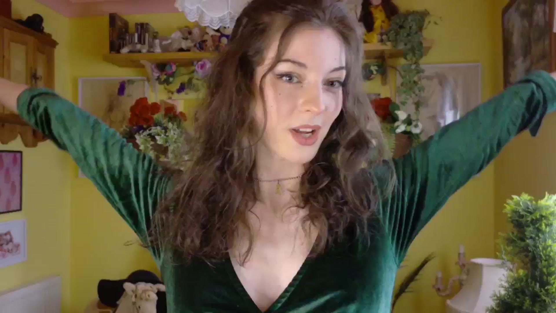 Gallery image thumbnail from sylksiren's myfreecams stream on, 05/27/2025, 14:40 image 1 of 20