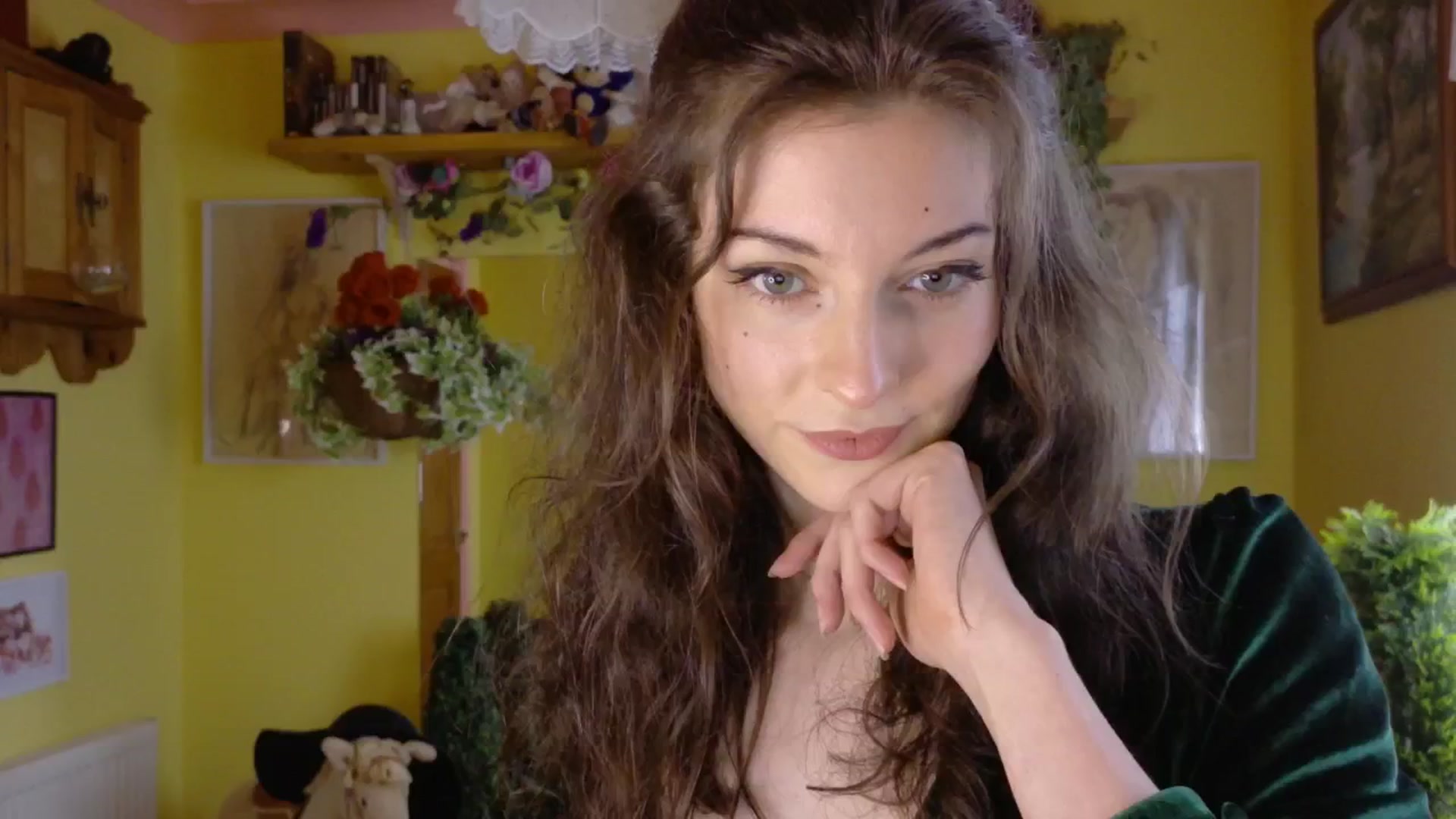 Gallery image thumbnail from sylksiren's myfreecams stream on, 05/27/2025, 14:40 image 5 of 20