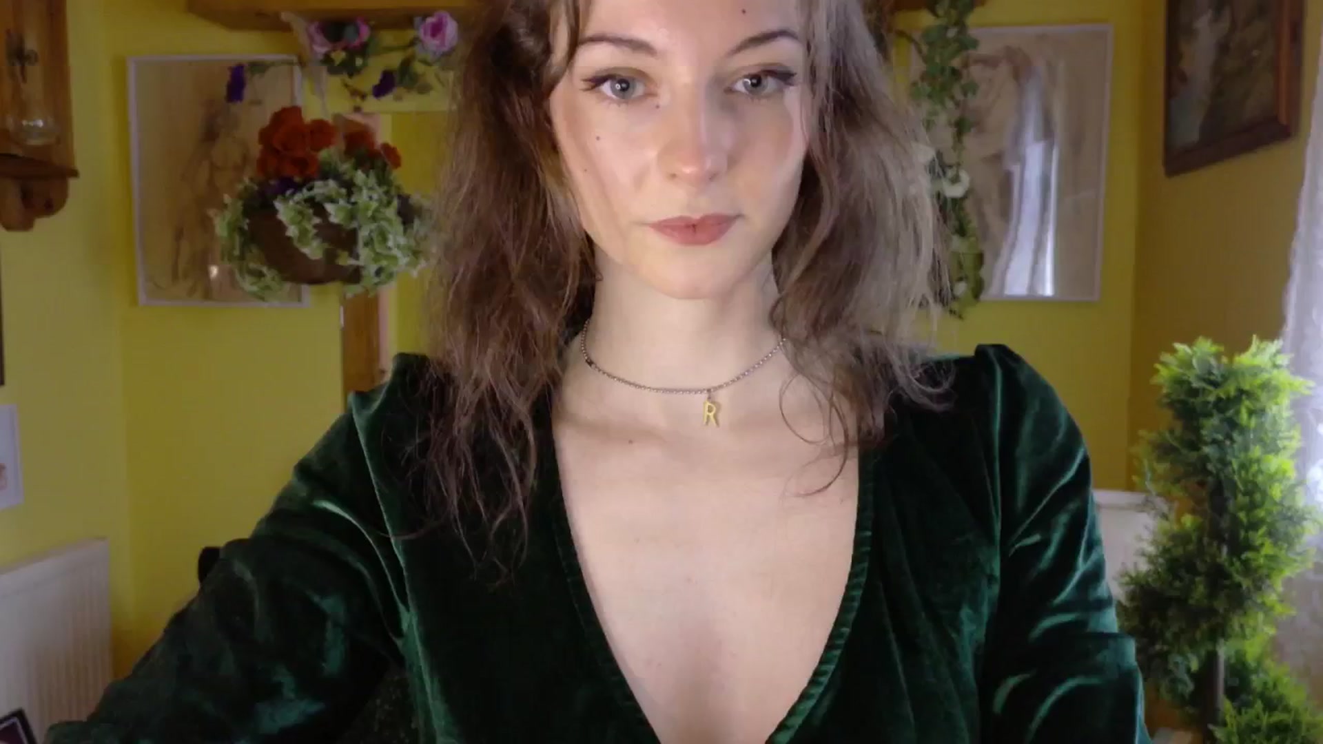 Gallery image thumbnail from sylksiren's myfreecams stream on, 05/27/2025, 14:40 image 19 of 20