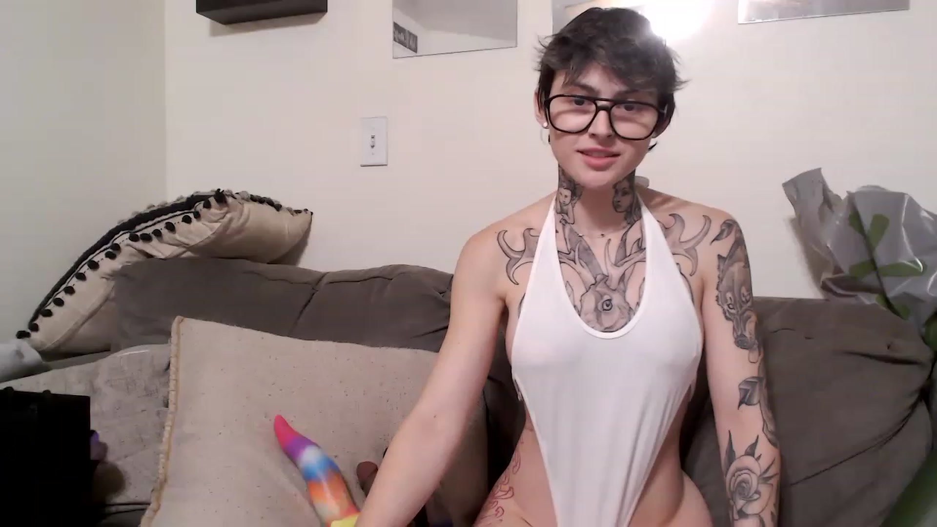 Gallery image thumbnail from t_rawwxo's myfreecams stream on, 11/16/2022, 08:33 image 15 of 20