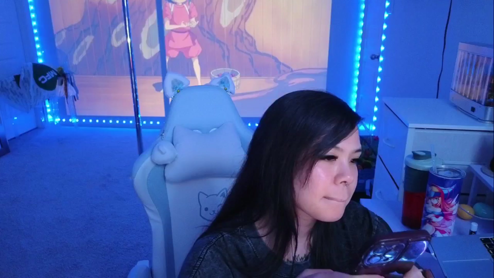 Gallery image thumbnail from tapatio's myfreecams stream on, 04/13/2026, 05:32 image 16 of 20