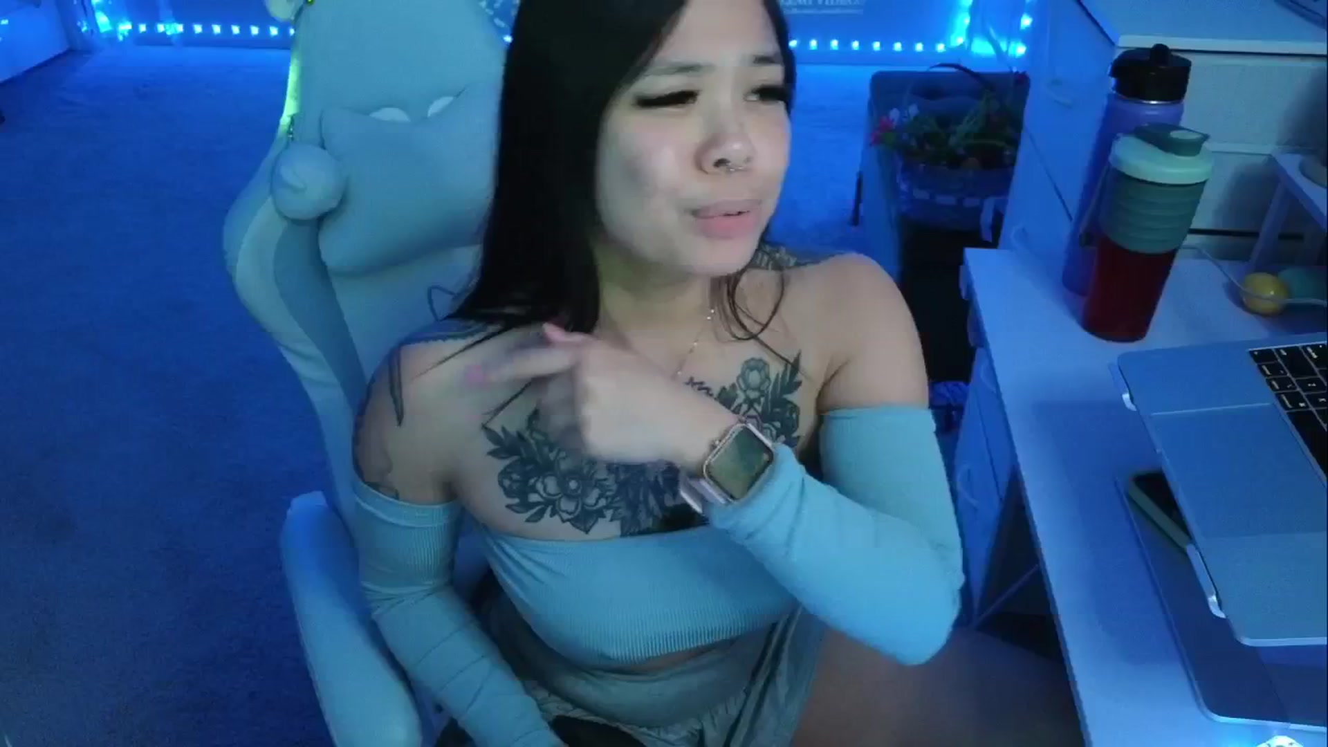 Gallery image thumbnail from tapatio's myfreecams stream on, 04/14/2026, 09:17 image 16 of 20