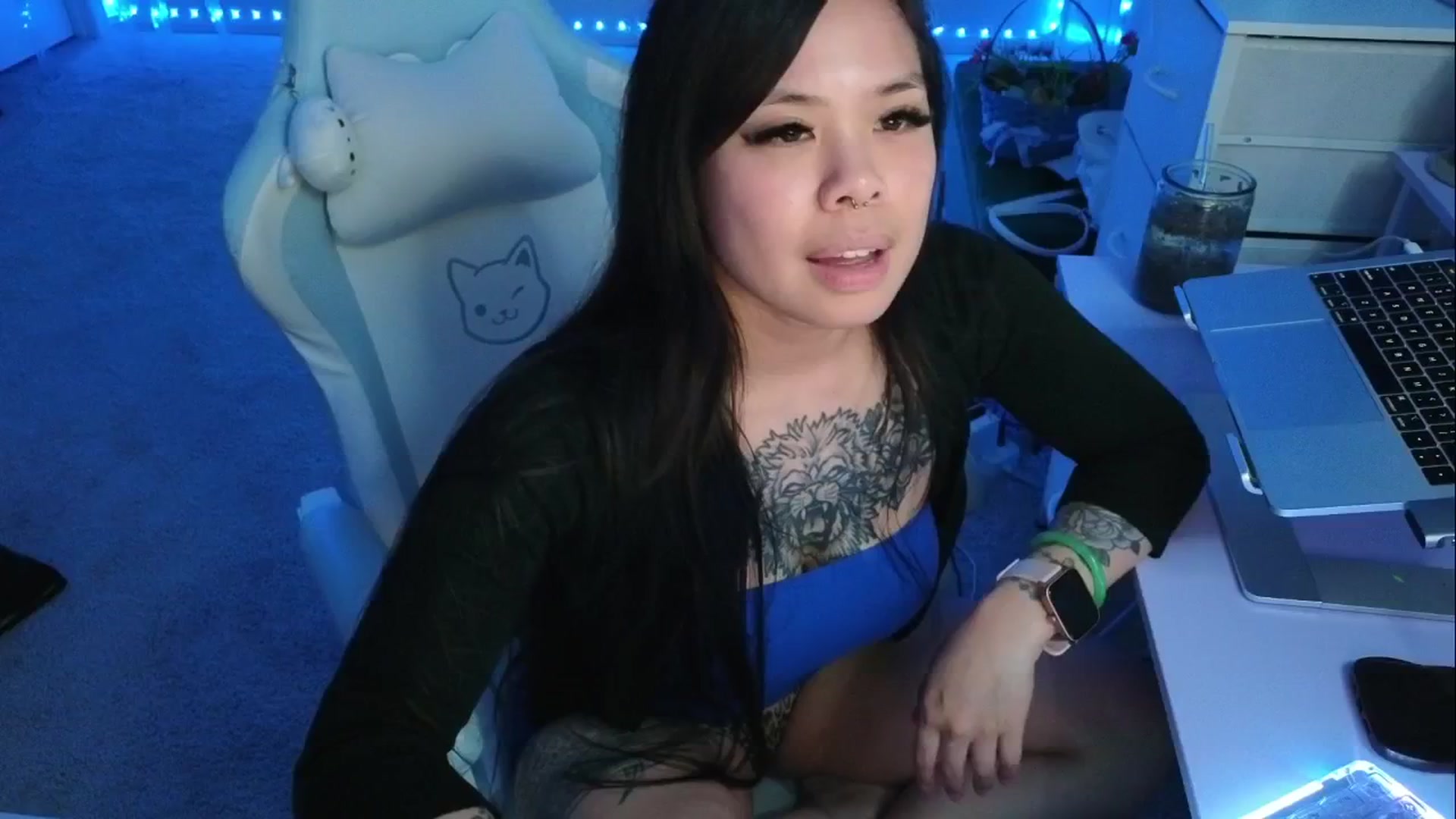 Gallery image thumbnail from tapatio's myfreecams stream on, 04/17/2026, 06:44 image 12 of 20