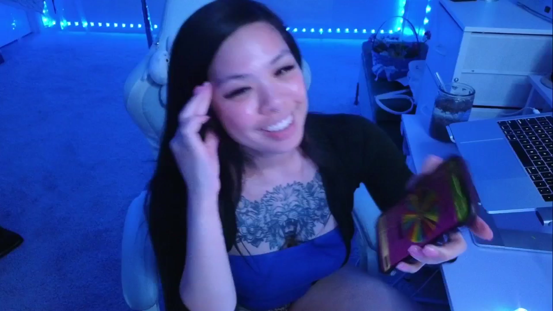 Gallery image thumbnail from tapatio's myfreecams stream on, 04/17/2026, 06:44 image 6 of 20