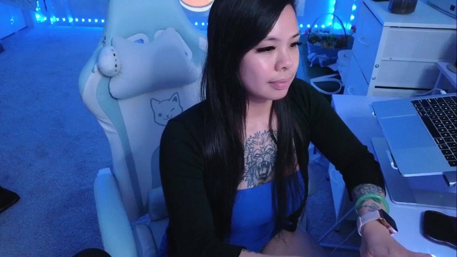 Gallery image thumbnail from tapatio's myfreecams stream on, 04/17/2026, 06:44 image 1 of 20