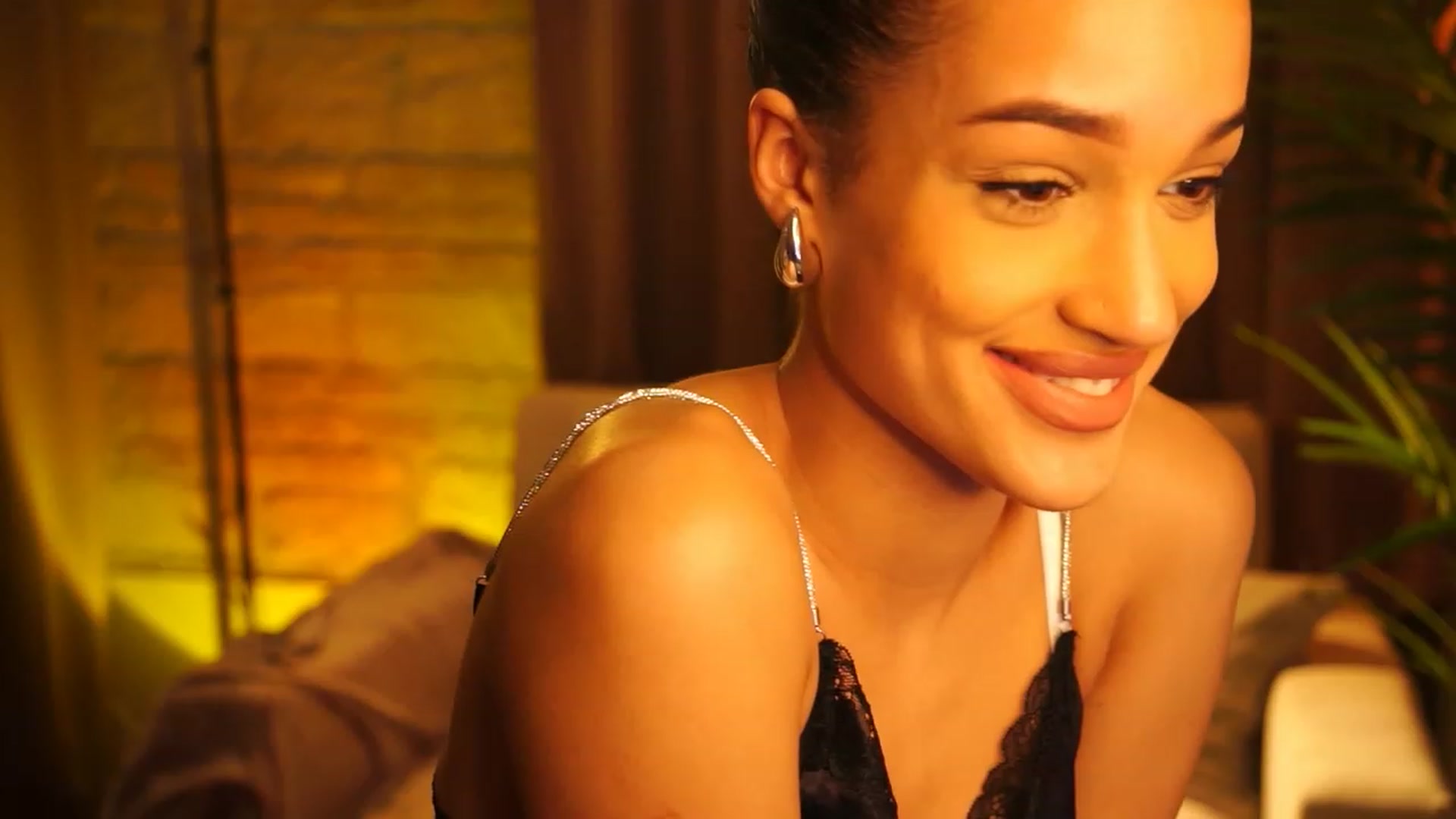 Gallery image thumbnail from tasty_desires's myfreecams stream on, 03/04/2024, 19:50 image 4 of 20