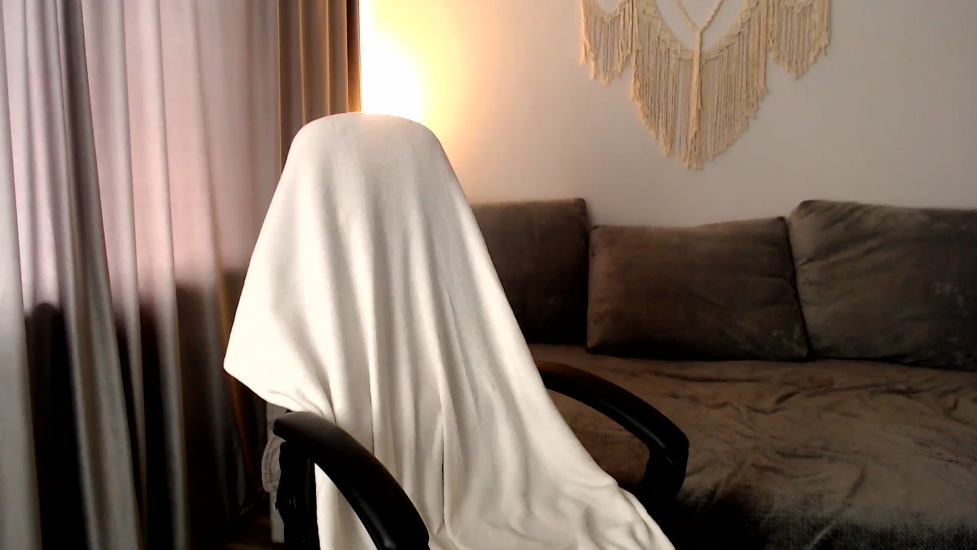 Gallery image thumbnail from tastylikecola's myfreecams stream on, 03/16/2026, 07:40 image 4 of 20