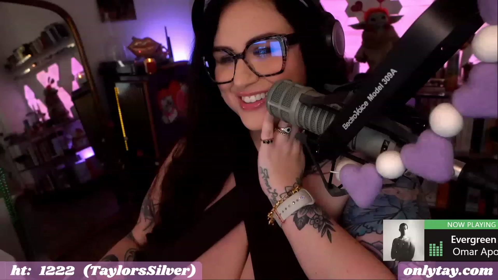 Gallery image thumbnail from taylor's myfreecams stream on, 02/04/2023, 03:34 image 17 of 20