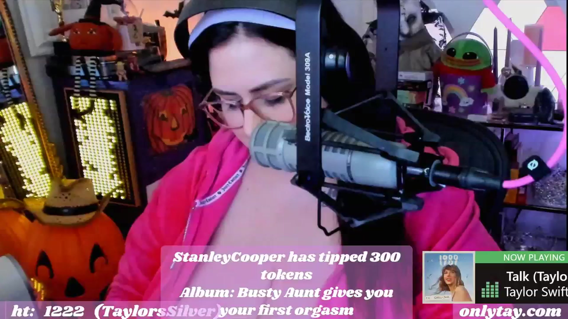 Gallery image thumbnail from taylor's myfreecams stream on, 11/04/2023, 02:01 image 1 of 20