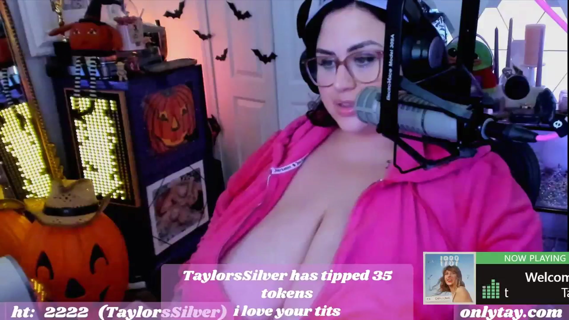 Gallery image thumbnail from taylor's myfreecams stream on, 11/04/2023, 02:48 image 18 of 20