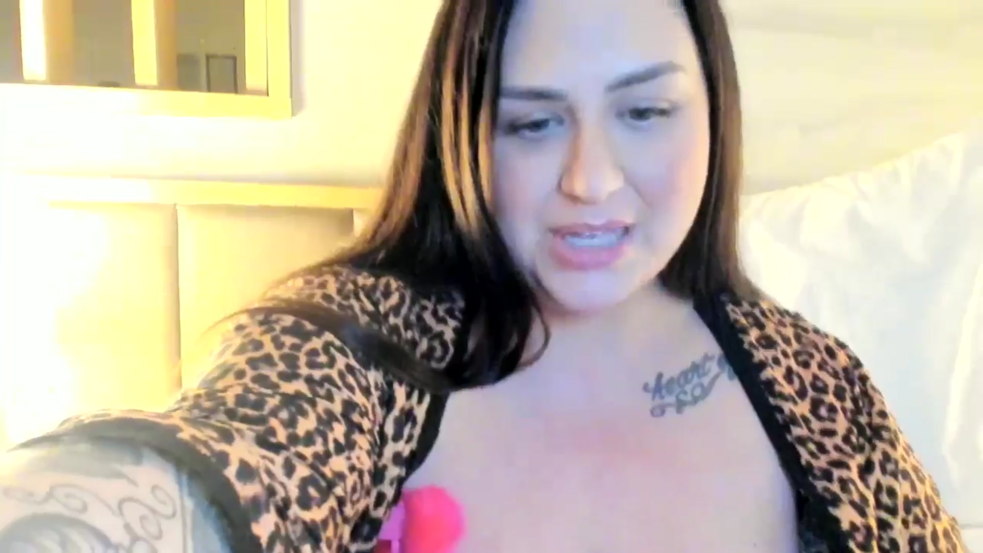 Gallery image thumbnail from taylor's myfreecams stream on, 02/21/2026, 01:55 image 9 of 20