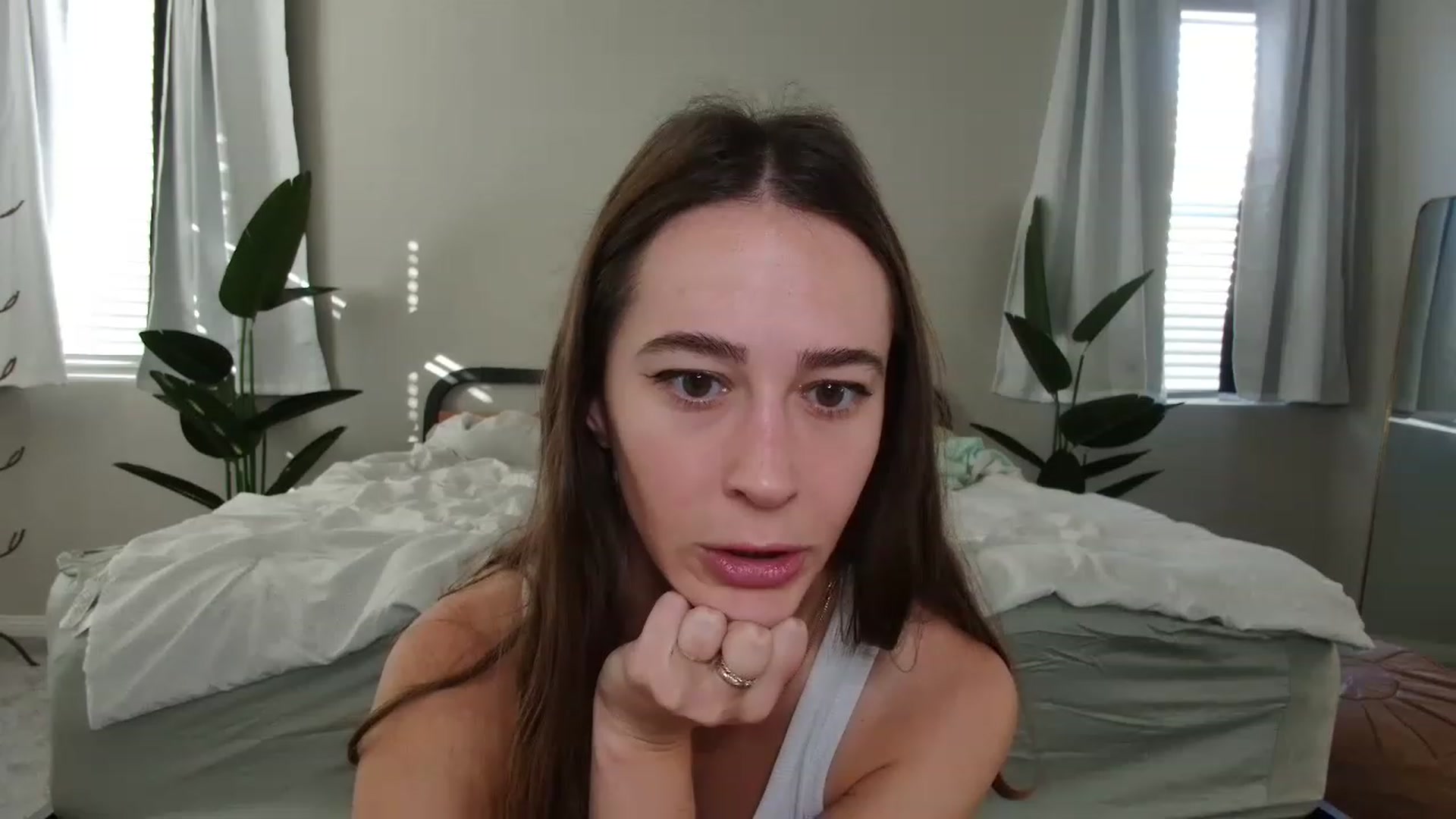 Gallery image thumbnail from tea_for_2's myfreecams stream on, 11/16/2022, 17:37 image 5 of 20
