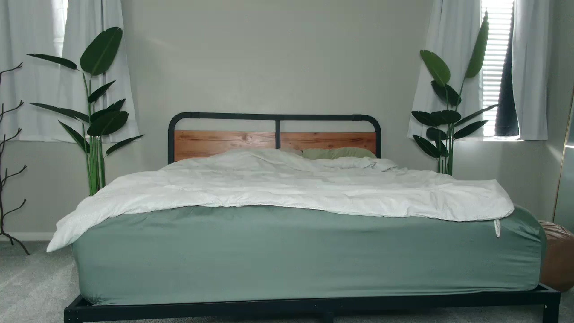 Gallery image thumbnail from tea_for_2's myfreecams stream on, 12/01/2022, 16:24 image 14 of 20