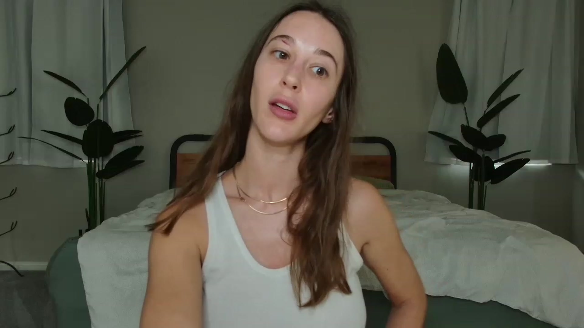 Gallery image thumbnail from tea_for_2's myfreecams stream on, 12/05/2022, 17:57 image 17 of 20