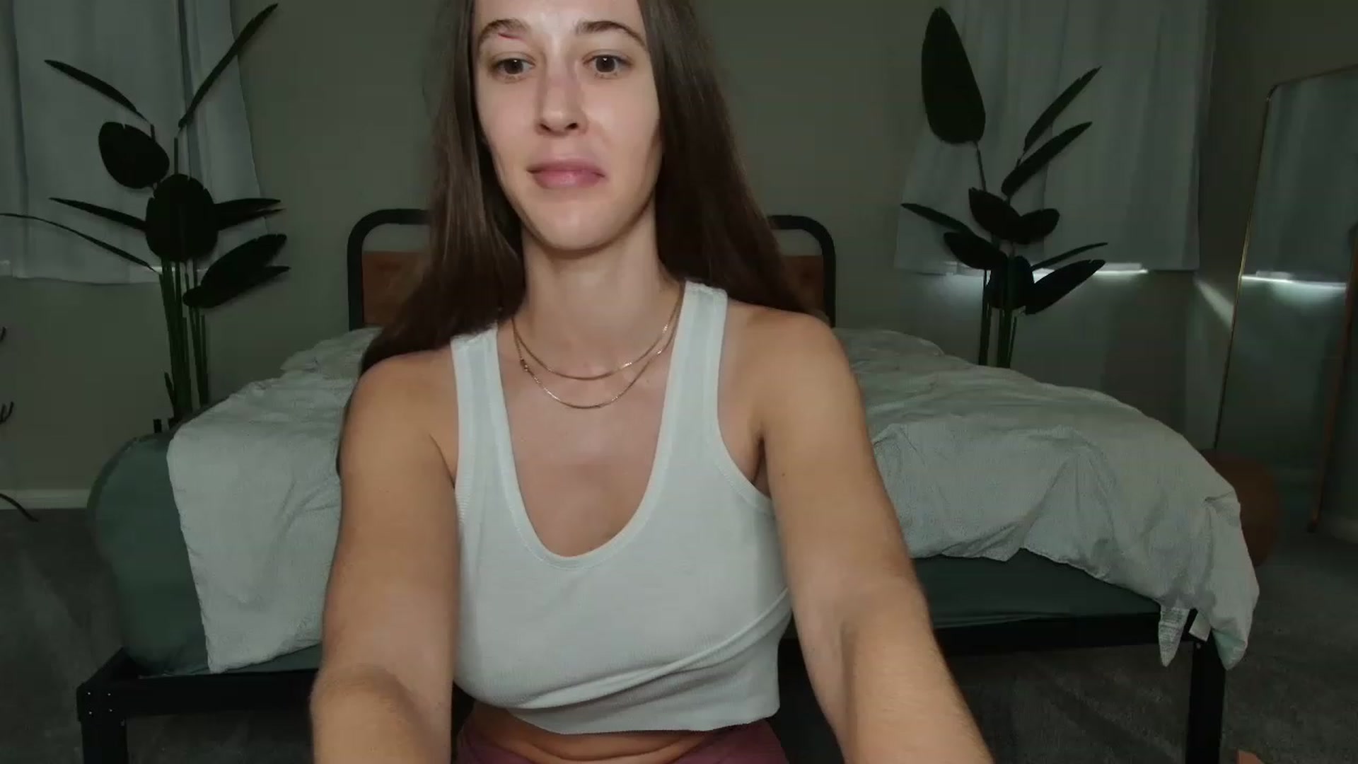 Gallery image thumbnail from tea_for_2's myfreecams stream on, 12/05/2022, 19:28 image 17 of 20