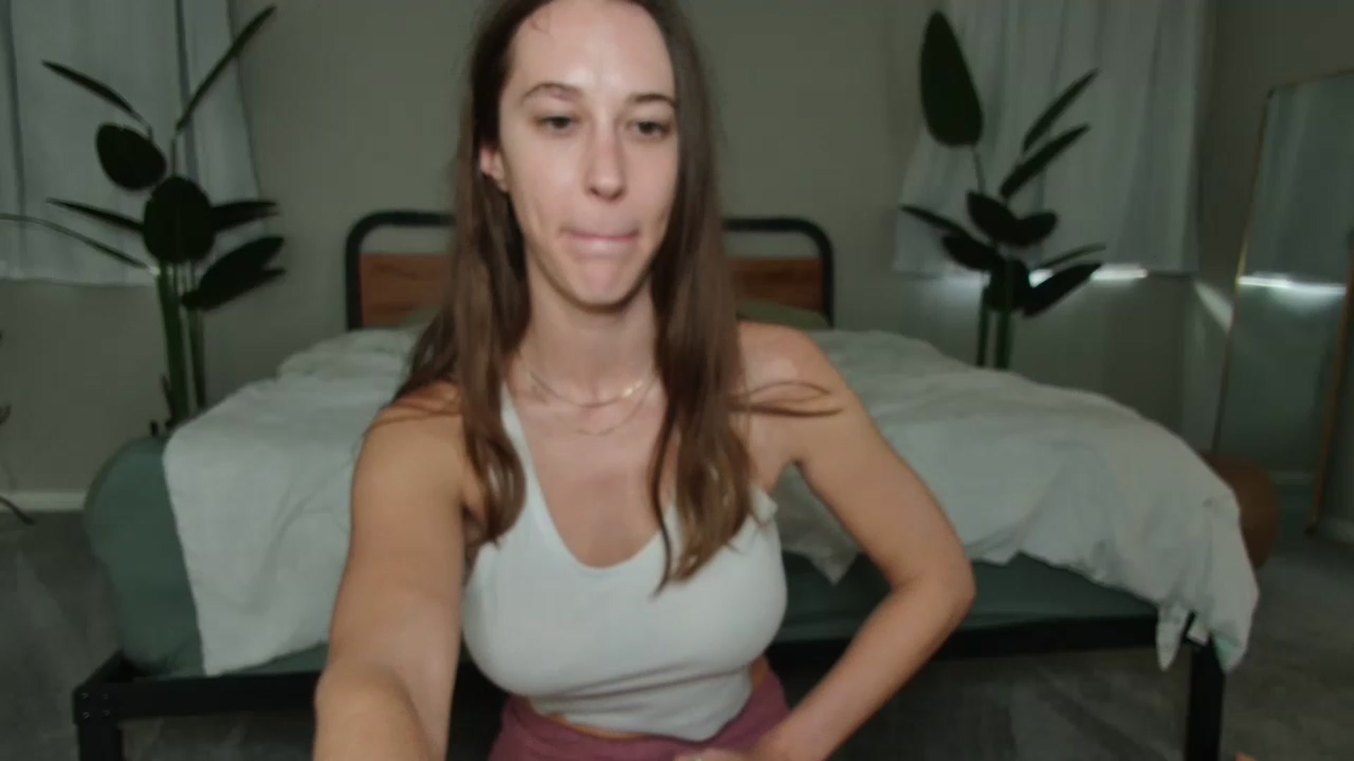 Gallery image thumbnail from tea_for_2's myfreecams stream on, 12/05/2022, 19:28 image 20 of 20