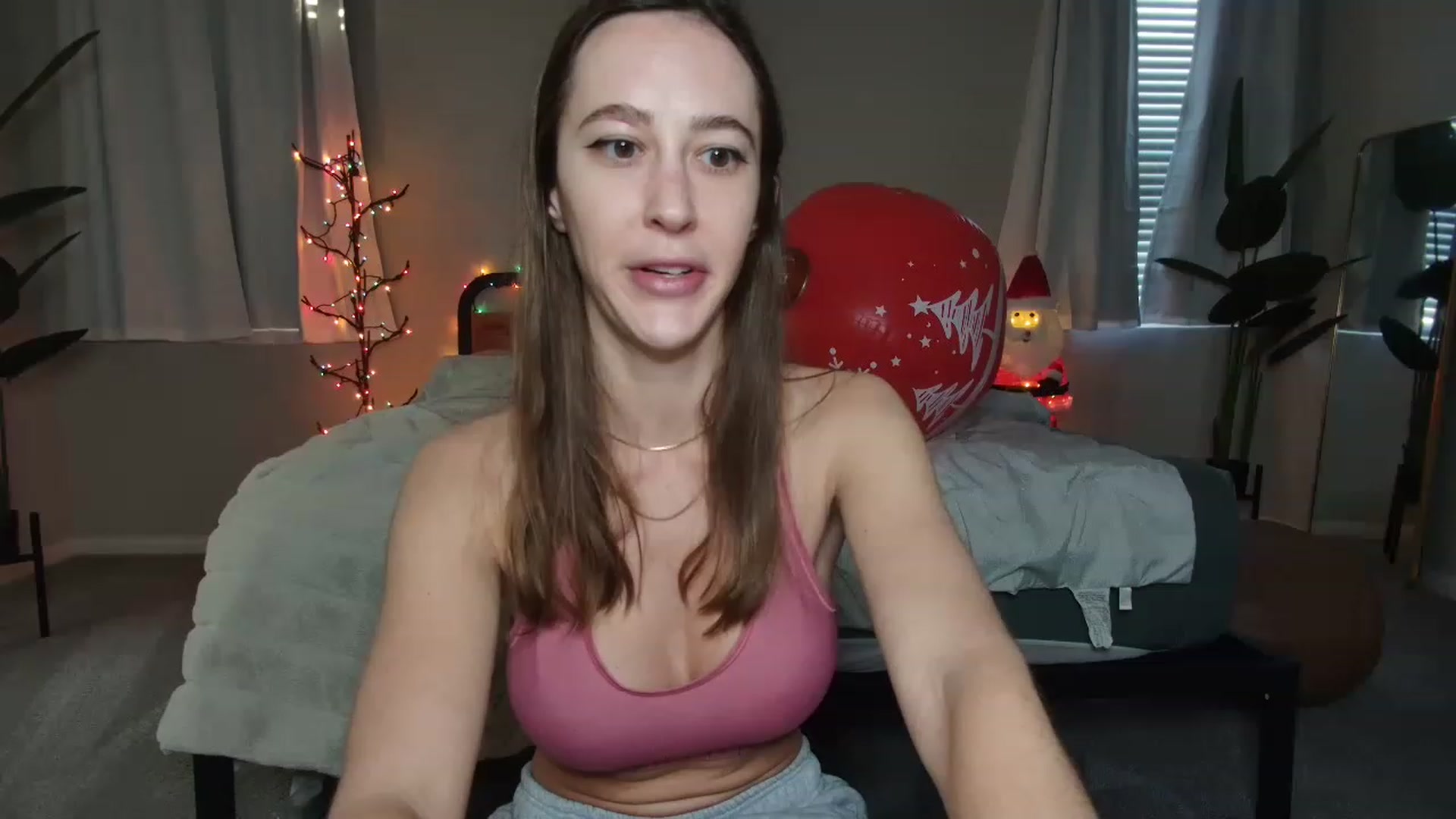 Gallery image thumbnail from tea_for_2's myfreecams stream on, 12/12/2022, 15:50 image 13 of 20