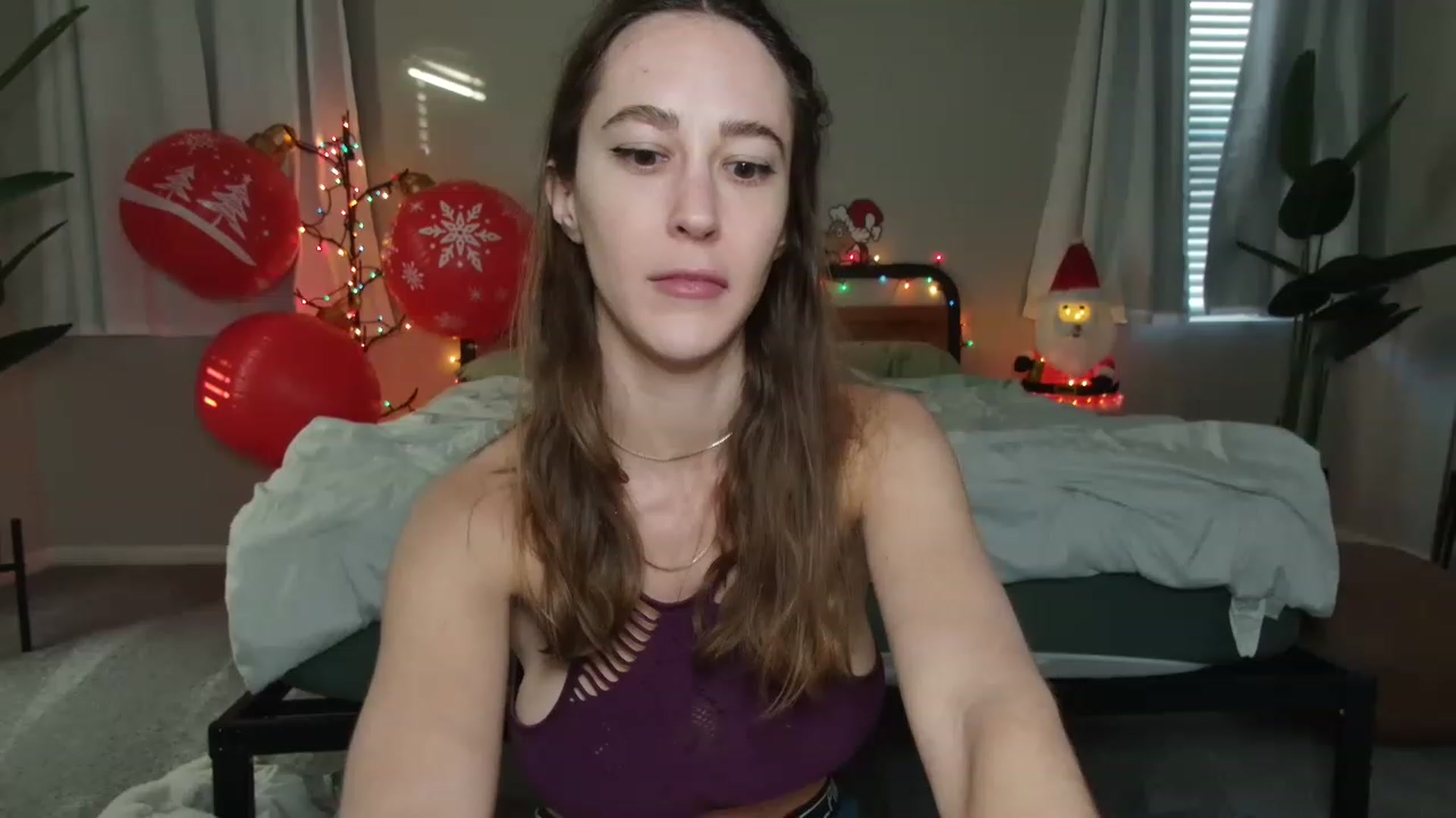 Gallery image thumbnail from tea_for_2's myfreecams stream on, 12/16/2022, 16:31 image 6 of 20