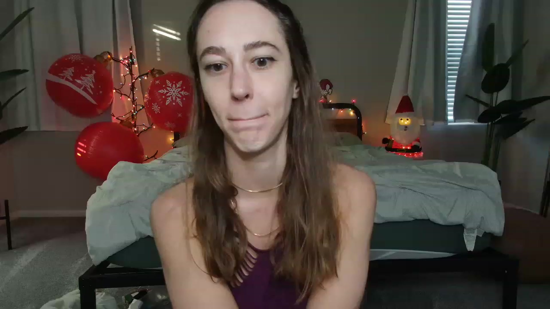 Gallery image thumbnail from tea_for_2's myfreecams stream on, 12/16/2022, 16:31 image 5 of 20