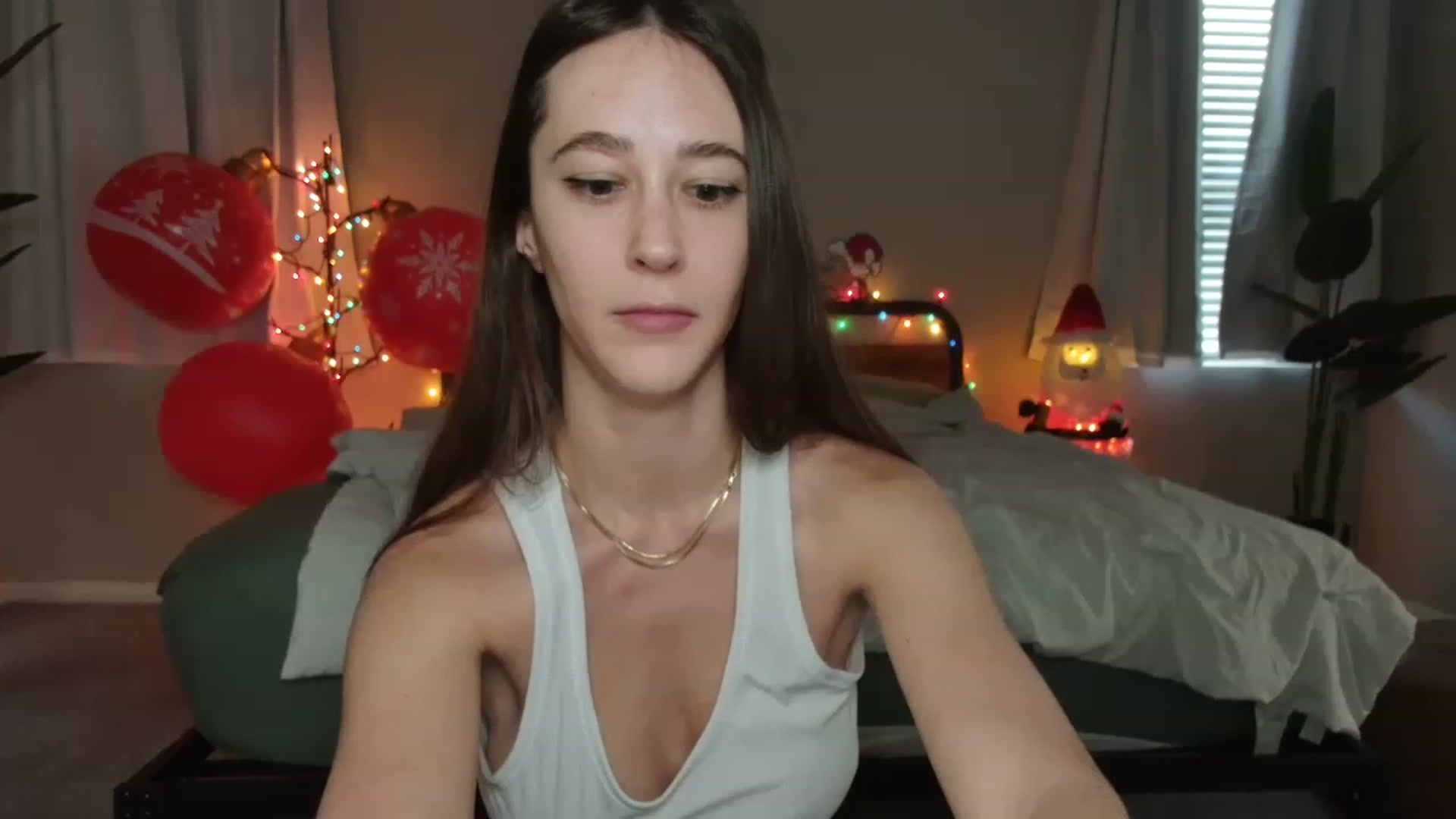 Gallery image thumbnail from tea_for_2's myfreecams stream on, 12/22/2022, 16:07 image 1 of 20