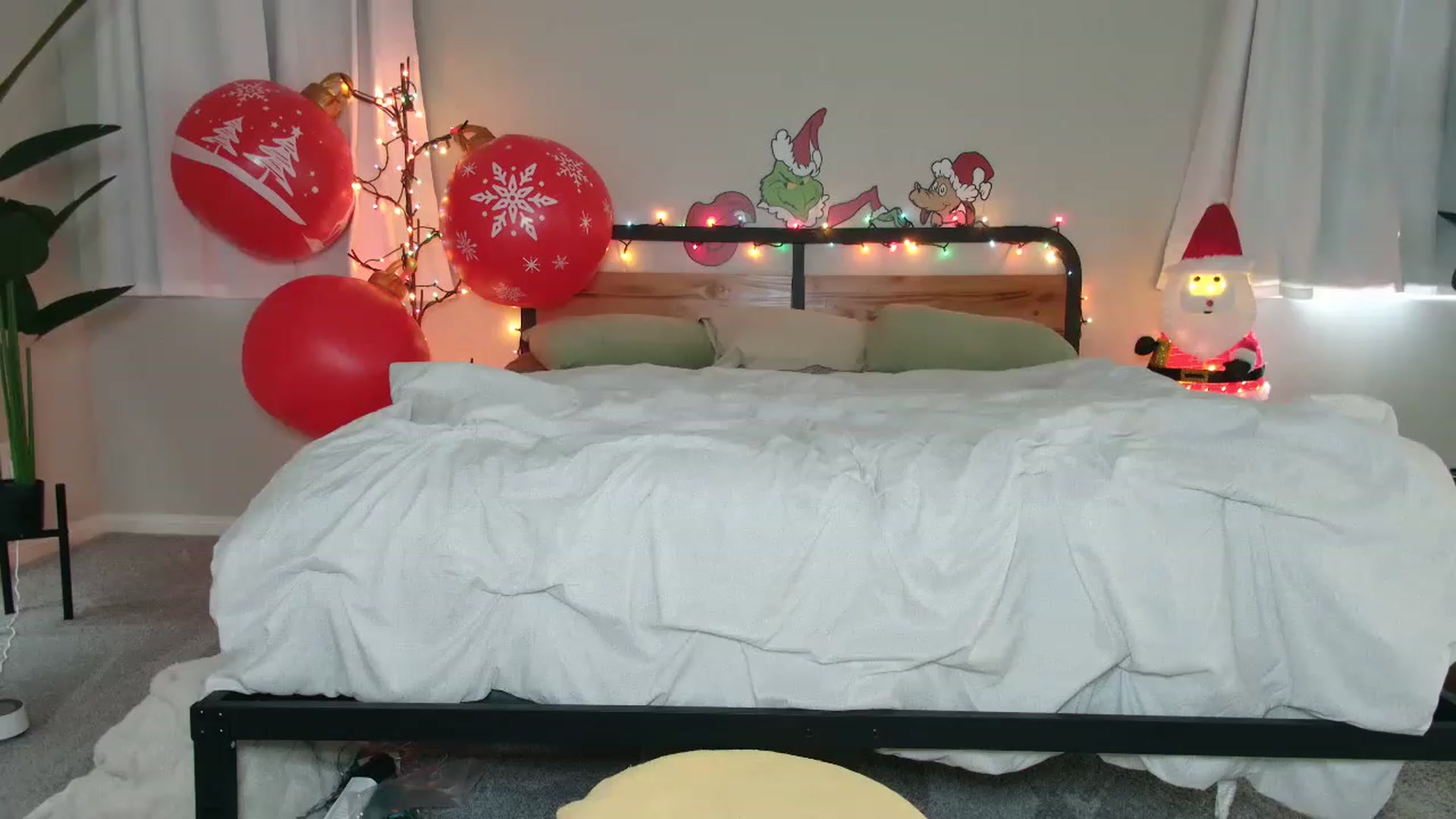 Gallery image thumbnail from tea_for_2's myfreecams stream on, 12/29/2022, 19:17 image 2 of 20