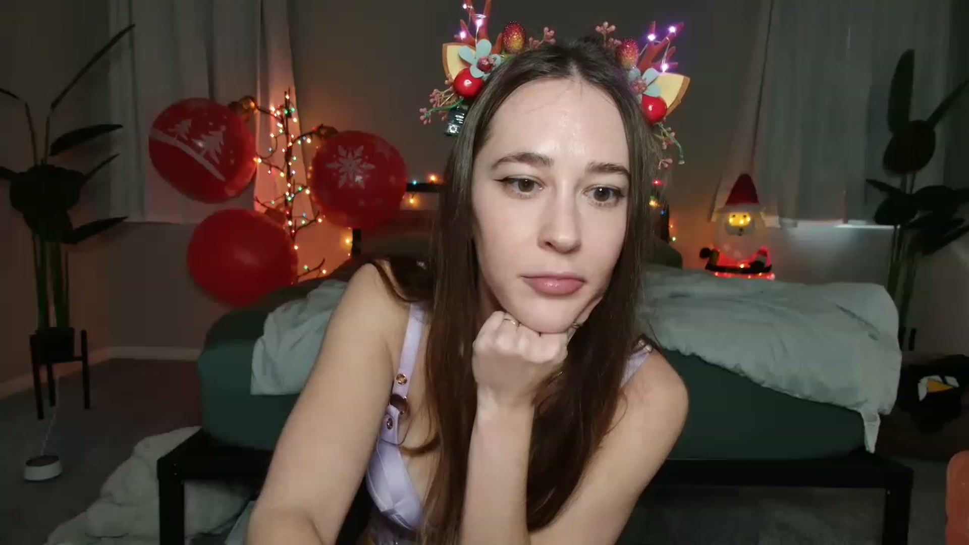 Gallery image thumbnail from tea_for_2's myfreecams stream on, 01/01/2023, 22:49 image 8 of 20