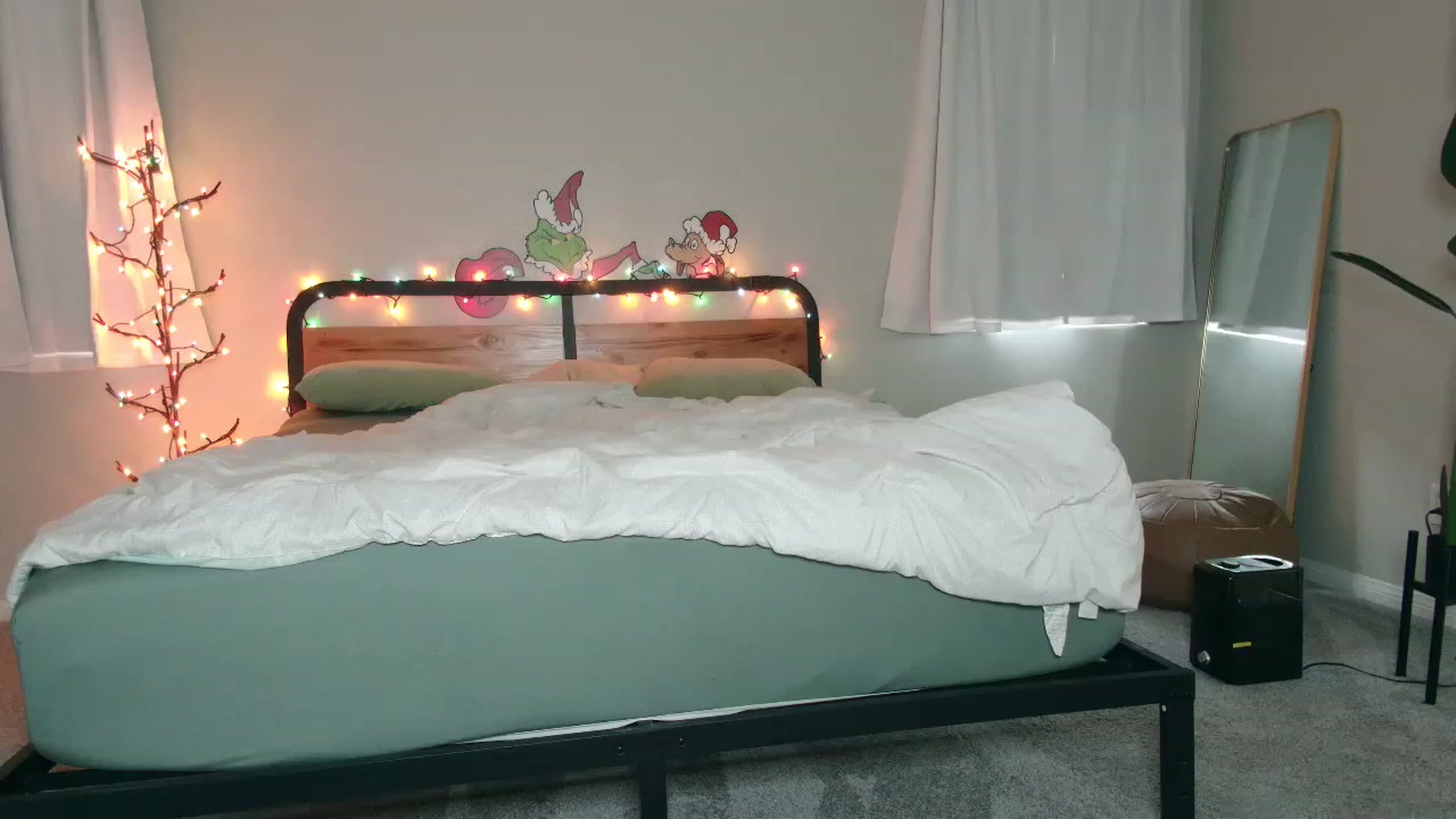 Gallery image thumbnail from tea_for_2's myfreecams stream on, 01/05/2023, 16:07 image 19 of 20