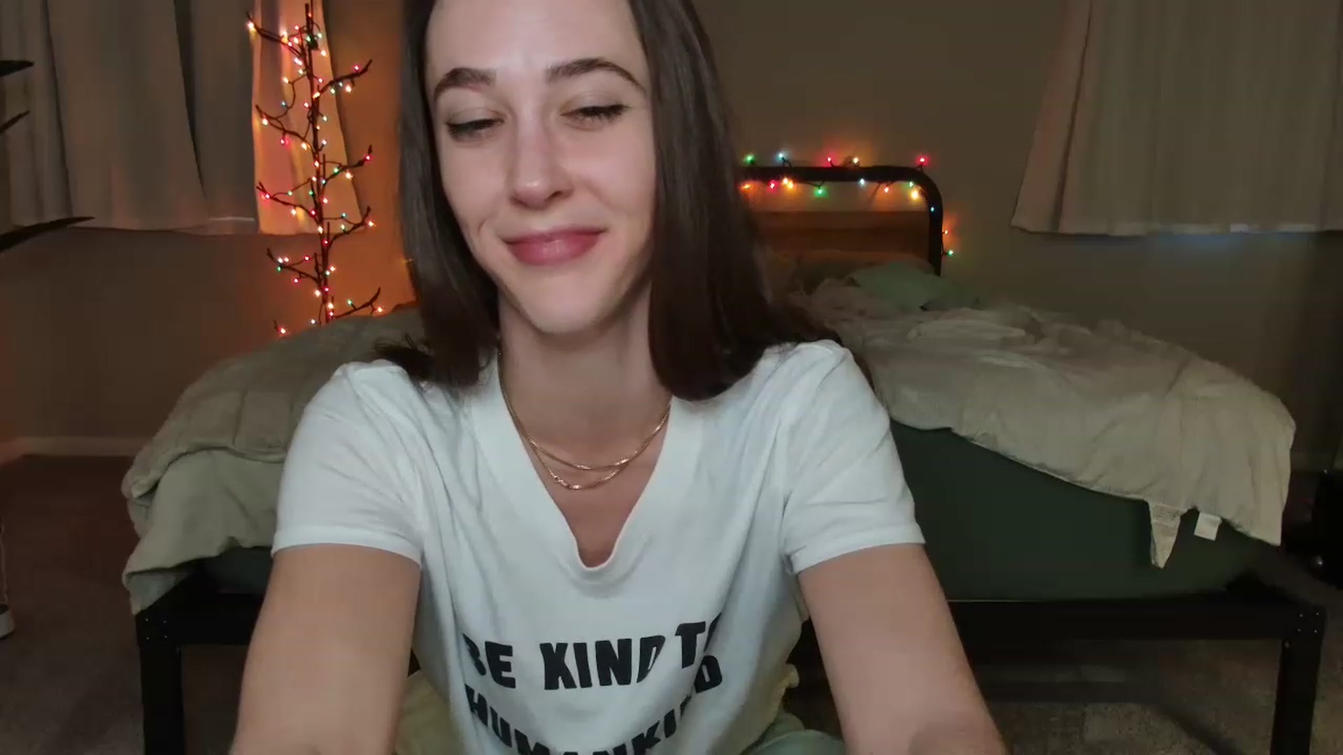 Gallery image thumbnail from tea_for_2's myfreecams stream on, 01/17/2023, 24:52 image 20 of 20